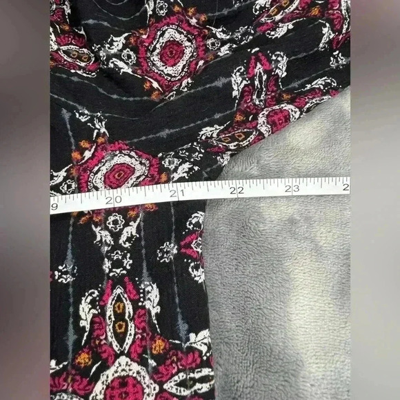 Mason & Belle Boho Paisley Top/Blouse, size Small, Red/Black/Multi Prairie Girl - Picture 6 of 8